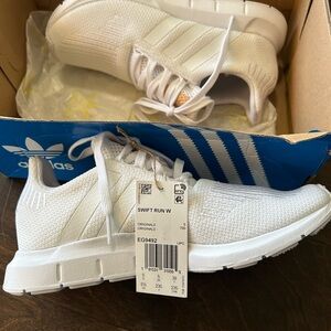 Brand new adidas white swift run women sneakers 6.5